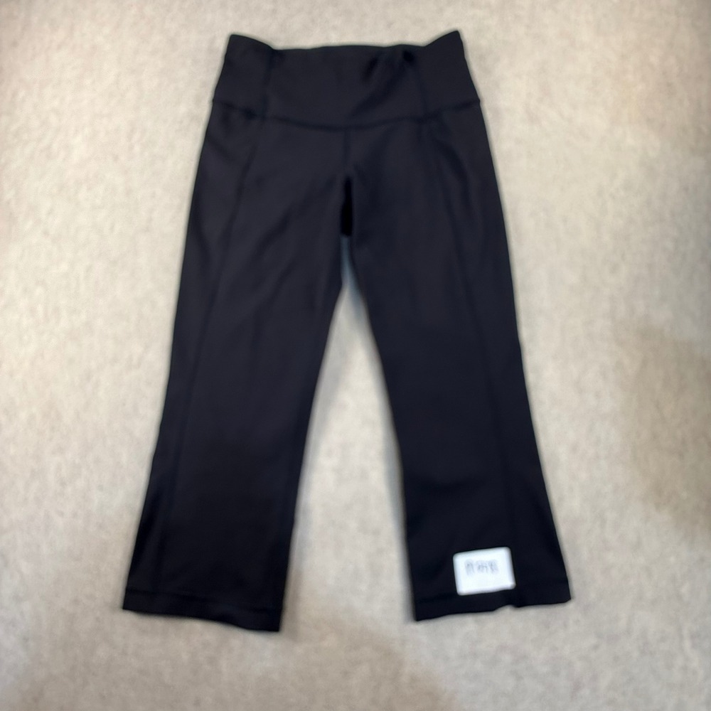 Lululemon Black Cropped Leggings High Rise Cinched Back Hem Yoga Pants Womens